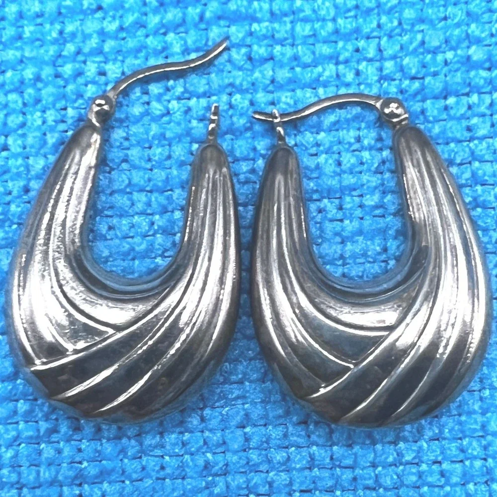 Sterling Silver 925 stamped Sculpted Hoop Earrings